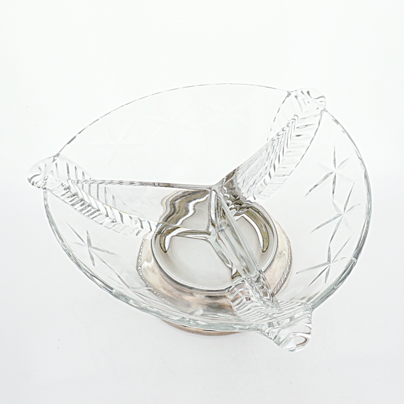 Glasschale mit Silberfuß