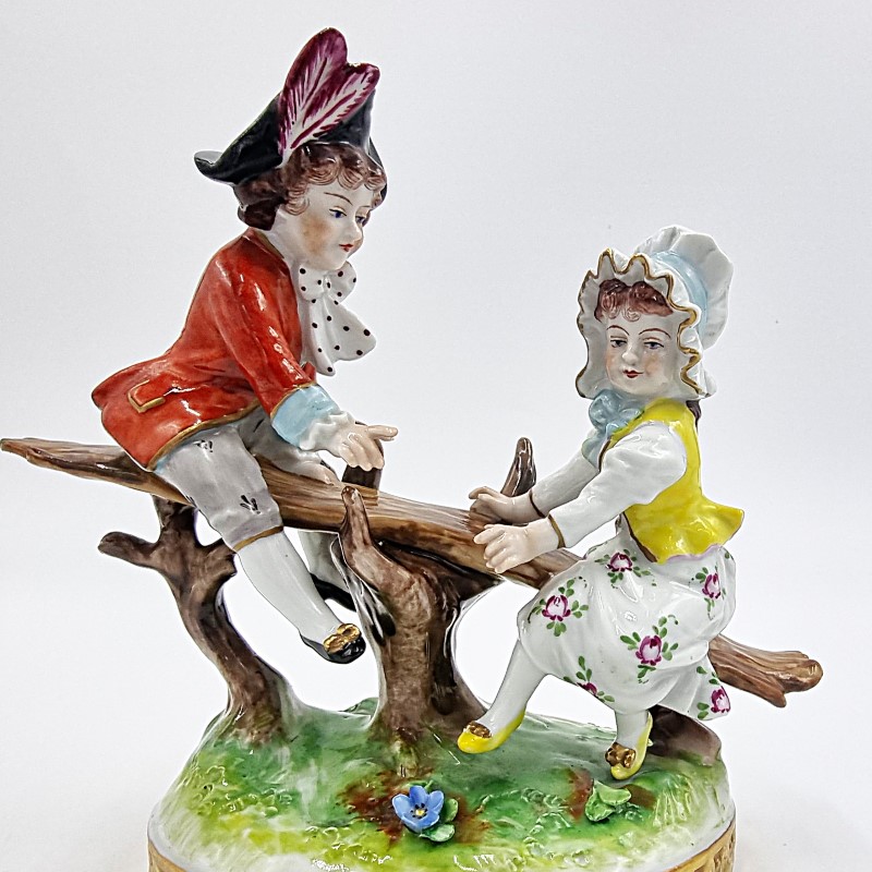 Porzellanfigur "Spielende Kinder", Aelteste Volkstedter Porzellanmanufaktur, Thüringen