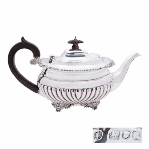 Viktorianische Teekanne - Edward Barnard & Sons Ltd, London