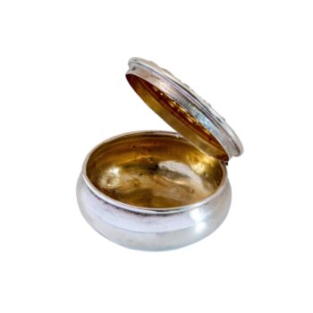 Silber Pillendose mit feinem Lorbeerkranz-Motiv & Innenvergoldung