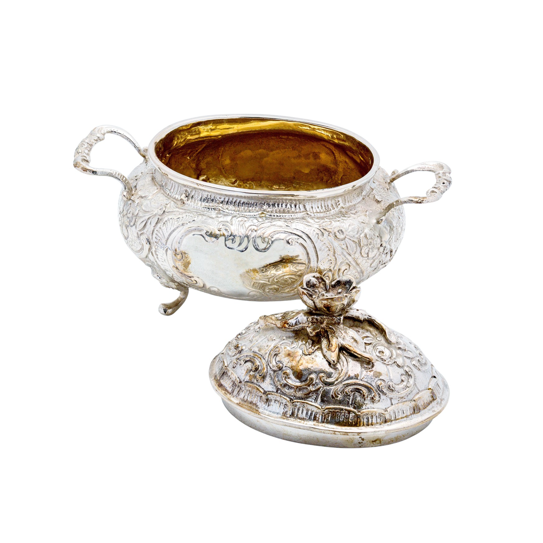 Verzierte Zuckerdose aus Silber im Neorokoko mit feiner Innenvergoldung