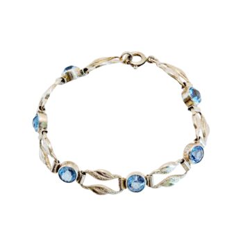 Silberarmband mit facettierten hellblauen Steinen